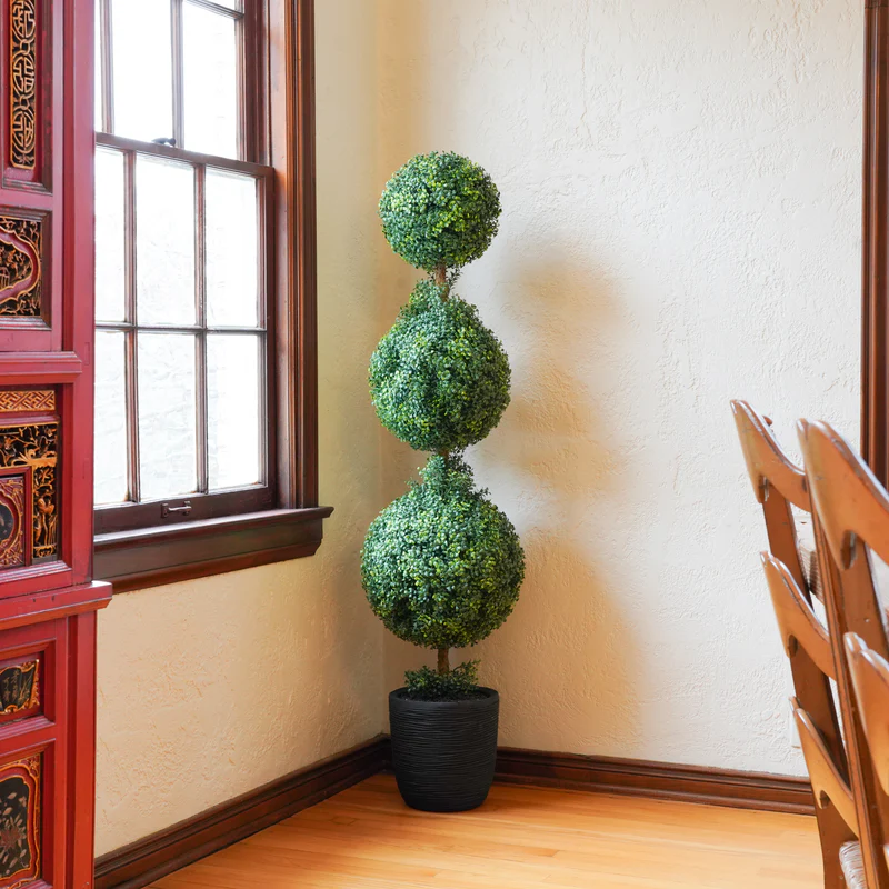 7 Best Fake Plants for a Stunning Living Room