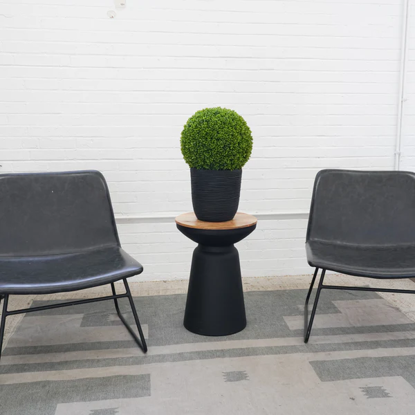 How to Decorate with Artificial Boxwood Topiary: Tips and Inspiration